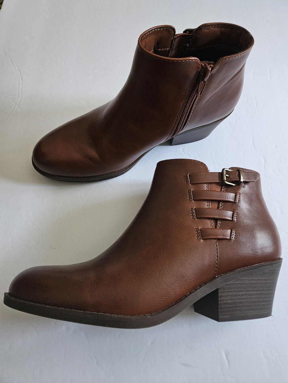 New Frye And Co. Women's Brown Ankle Boot with Low Block Heel 7.5